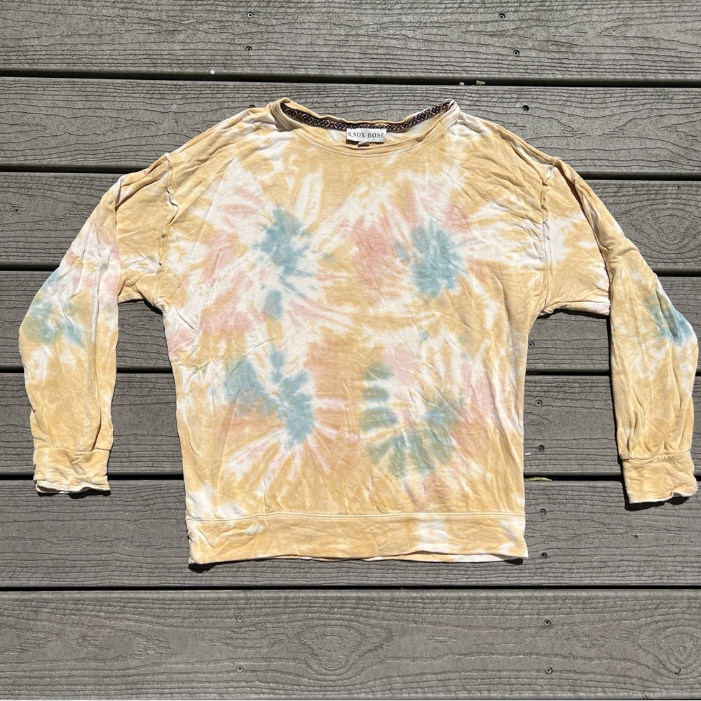 Knox Rose: Tie-Dye Pullover Sweater/Shirt. Size Medium.